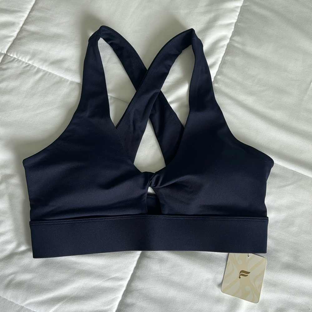 NWT Fabletics Navy Oasis Twist Medium Impact Sports Bra